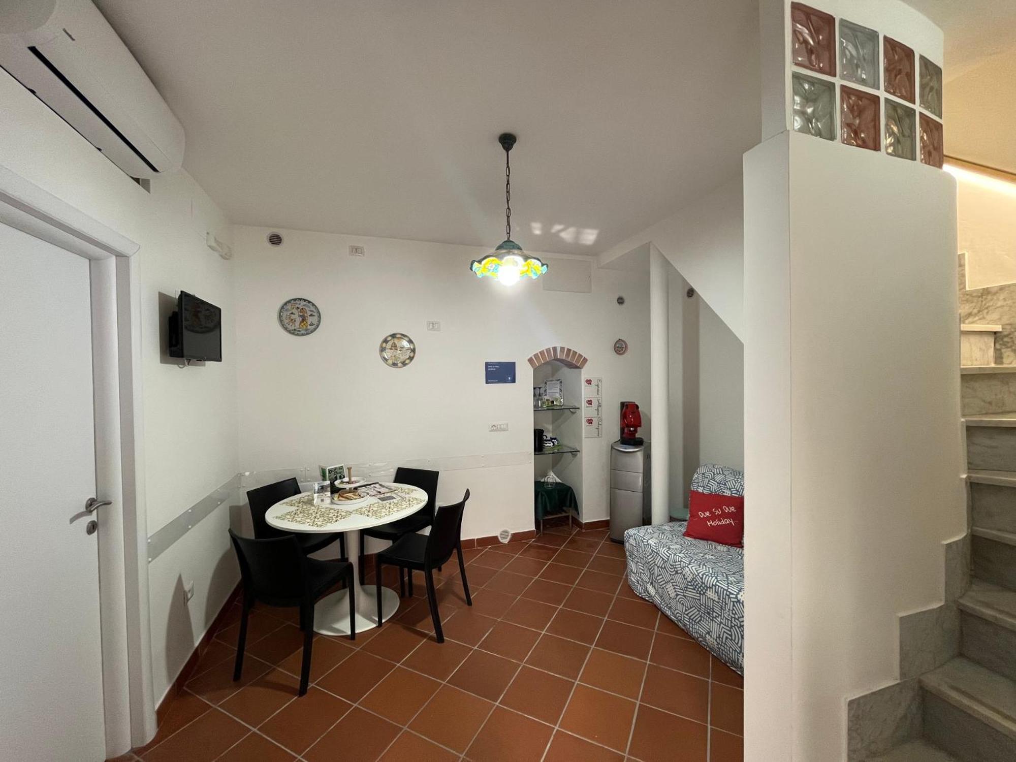 B&B Due Su Due Holiday Vietri Buitenkant foto